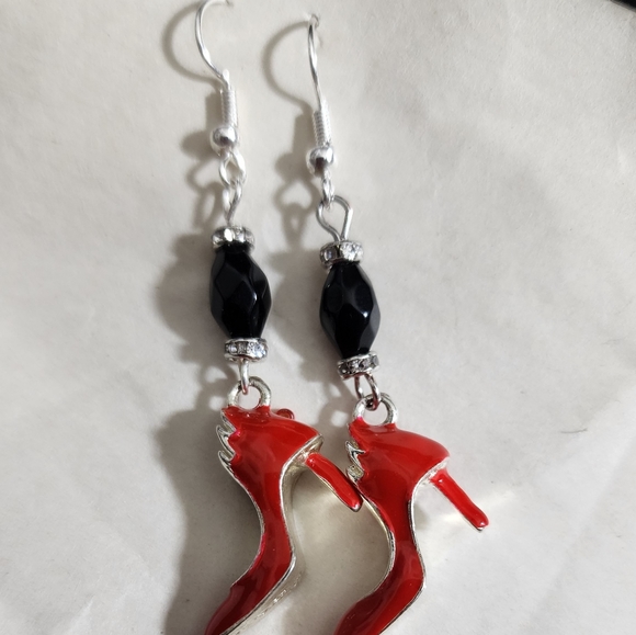 Red Shoe Errings - Picture 1 of 3